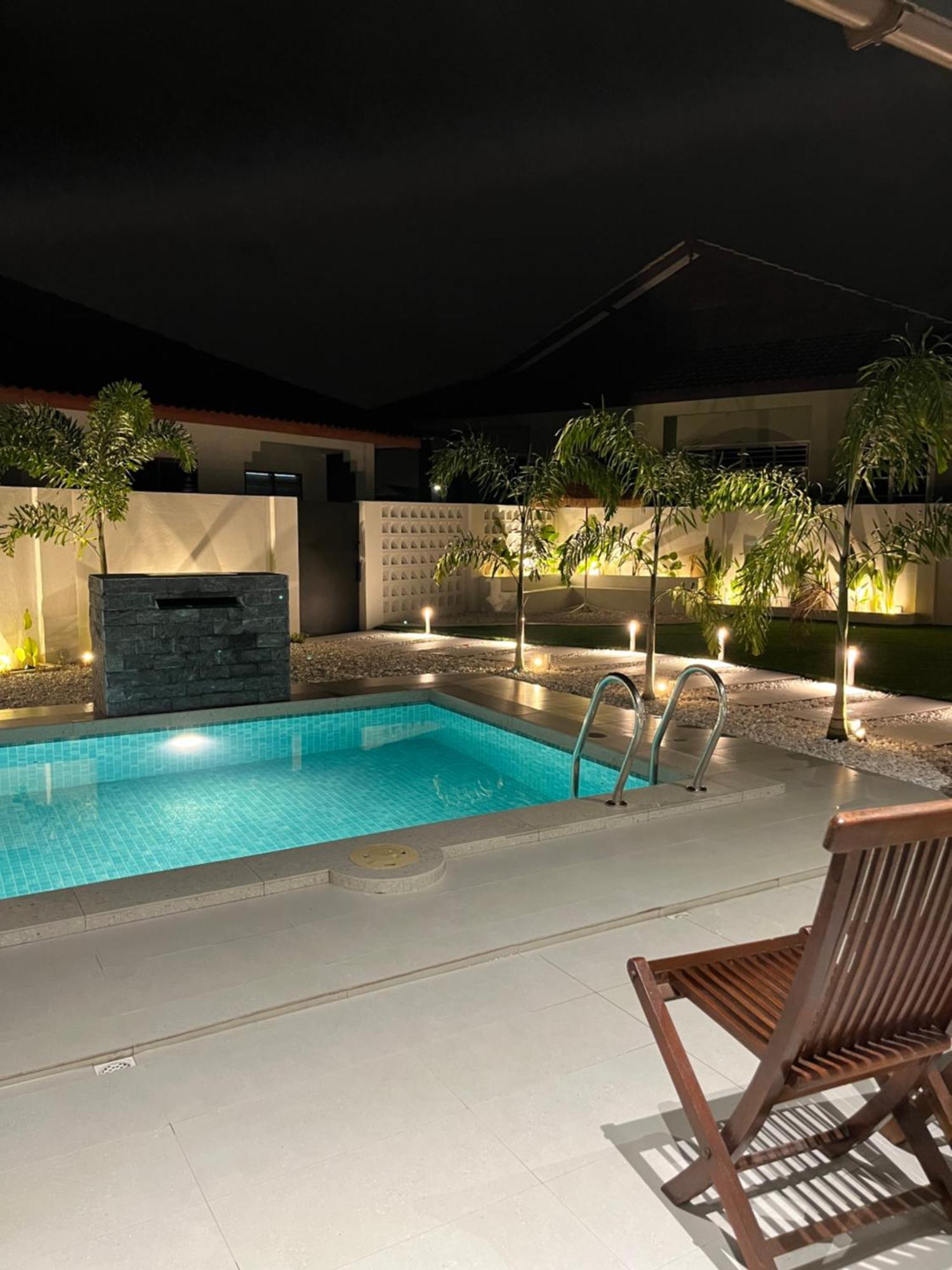 קואלה טרנגאנו Home In Terengganu With Private Pool מראה חיצוני תמונה