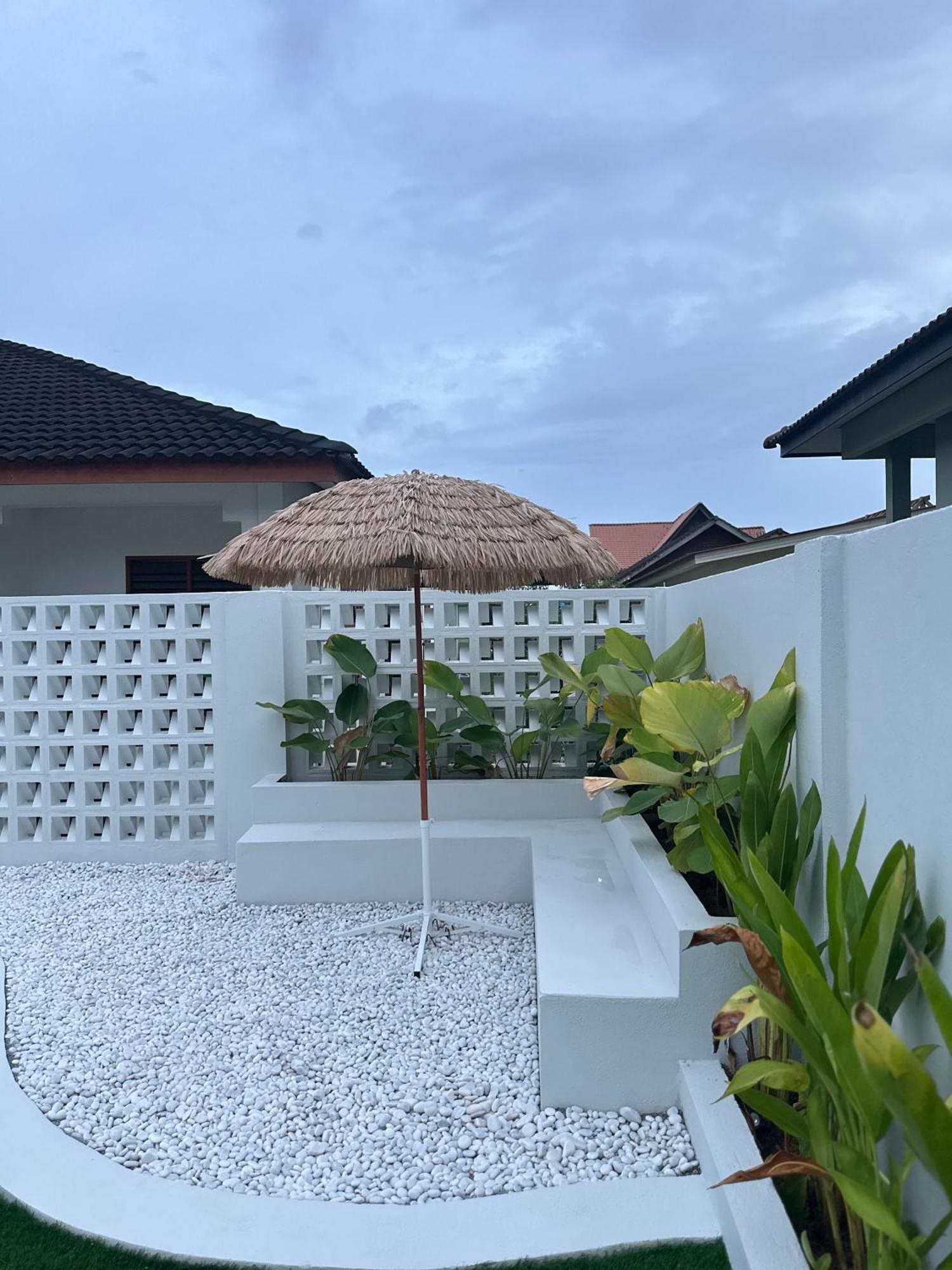 קואלה טרנגאנו Home In Terengganu With Private Pool מראה חיצוני תמונה